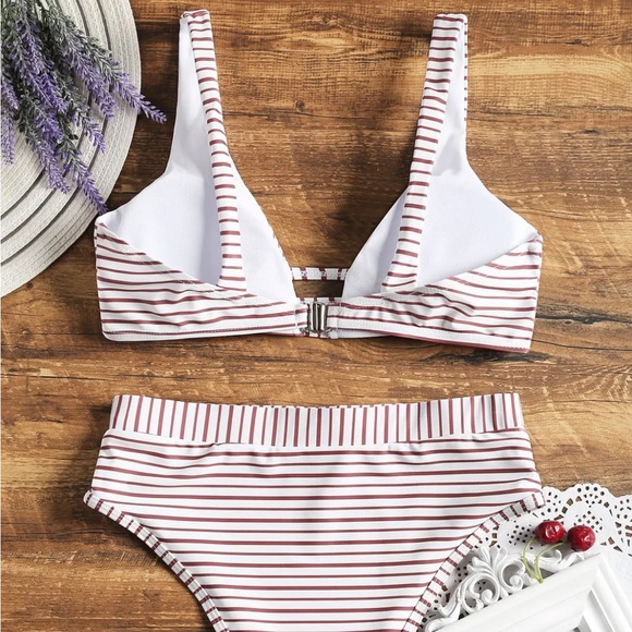Zaful Stripped High Waisted Bikini Set - Picture 4 of 6